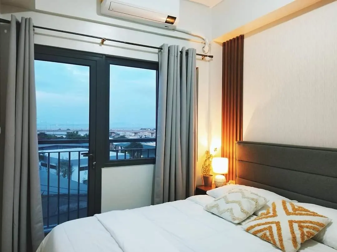 2Br Smdc Bloom Residences Near Naia Wi-Fi +Netflix contacts